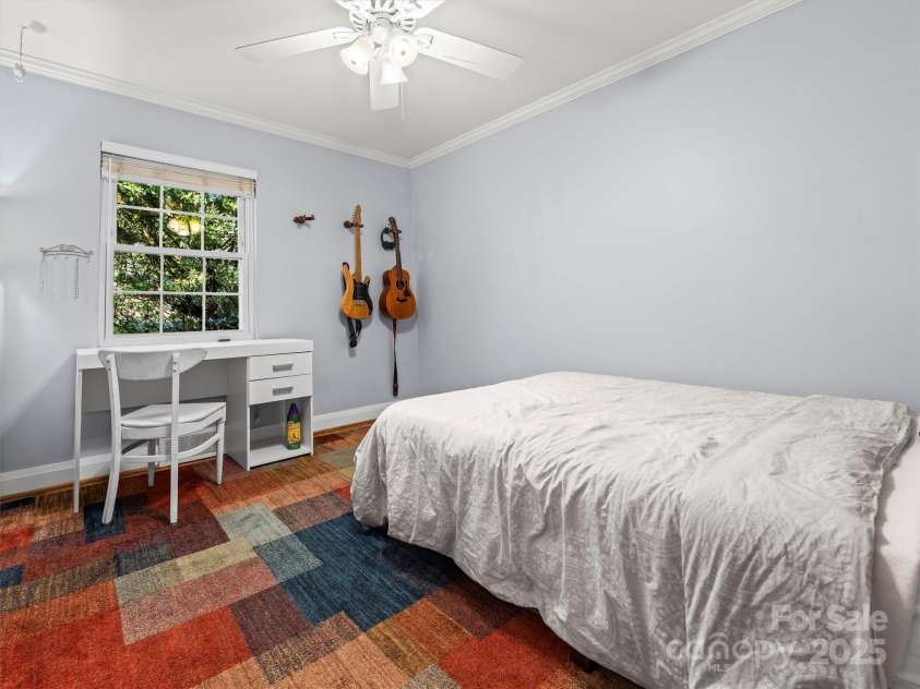 9 Hilltop Road, Asheville, NC 28803.  MLS# CAR4314753, YatesRealty ID 19490. 