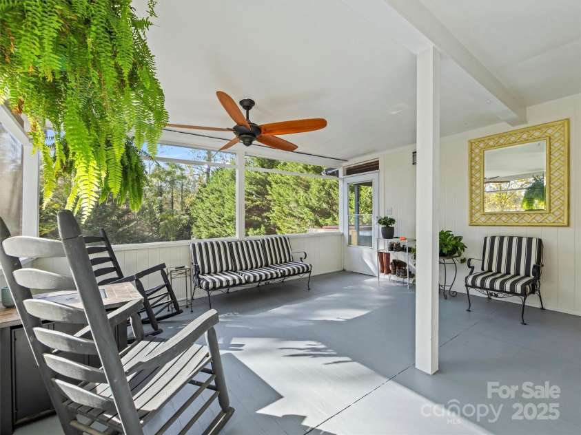 9 Hilltop Road, Asheville, NC 28803.  MLS# CAR4314753, YatesRealty ID 19490. 
