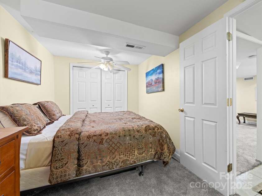 9 Hilltop Road, Asheville, NC 28803.  MLS# CAR4314753, YatesRealty ID 19490. 
