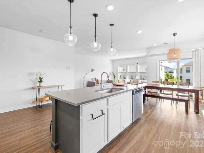 3938 Isenhour Road, Kannapolis, NC 28081.  MLS# CAR4264090, YatesRealty ID 19491. Kitchen Island & Dining Area