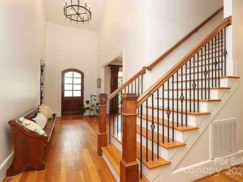 1103 Mapesbury Lane, Waxhaw, NC 28173.  MLS# CAR4266056, YatesRealty ID 19493. 