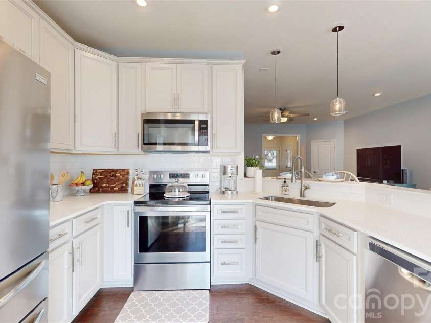 827 Canoe Song Road, Fort Mill, SC 29708.  MLS# CAR4365678, YatesRealty ID 19493. 