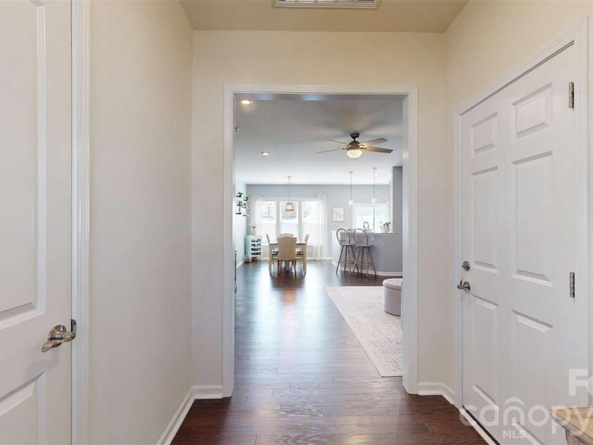 827 Canoe Song Road, Fort Mill, SC 29708.  MLS# CAR4365678, YatesRealty ID 19493. Entryway
