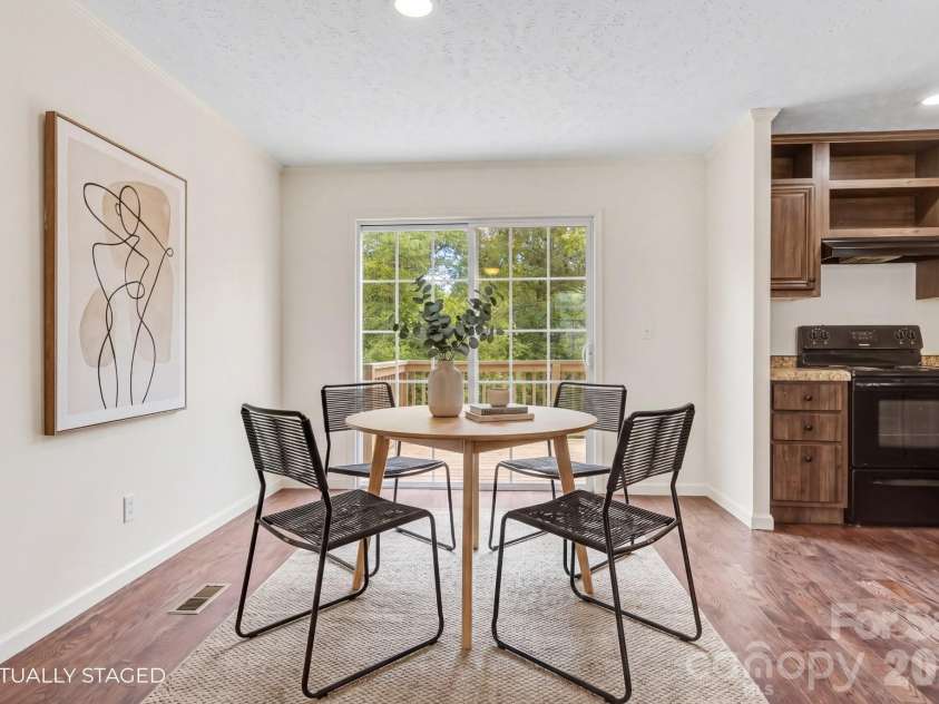 111 Buck Ridge Drive, Marion, NC 28752.  MLS# CAR4375280, YatesRealty ID 19494. 