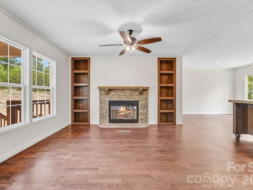 111 Buck Ridge Drive, Marion, NC 28752.  MLS# CAR4375280, YatesRealty ID 19494. 