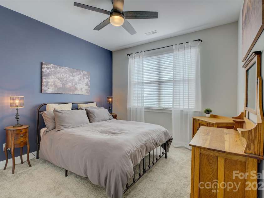 15344 Cimarron Hills Lane, Charlotte, NC 28278.  MLS# CAR4264808, YatesRealty ID 19494. 