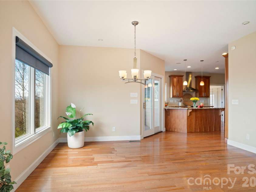 84 Deep Valley Lane, Hendersonville, NC 28791.  MLS# CAR4352594, YatesRealty ID 19497. 