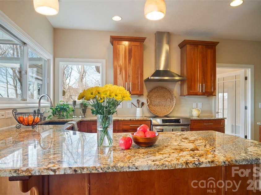 84 Deep Valley Lane, Hendersonville, NC 28791.  MLS# CAR4352594, YatesRealty ID 19497. 