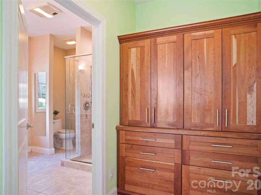 84 Deep Valley Lane, Hendersonville, NC 28791.  MLS# CAR4352594, YatesRealty ID 19497. 