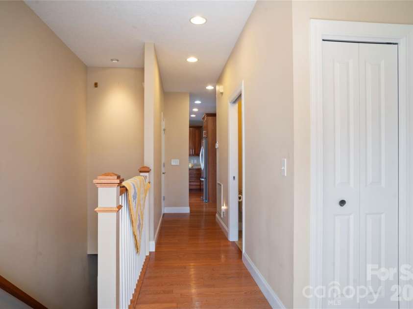 84 Deep Valley Lane, Hendersonville, NC 28791.  MLS# CAR4352594, YatesRealty ID 19497. 