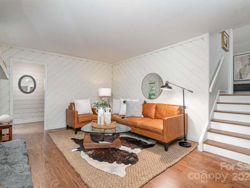 1601 Wandering Way Drive, Charlotte, NC 28226.  MLS# CAR4266480, YatesRealty ID 19498. Den