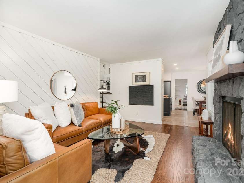 1601 Wandering Way Drive, Charlotte, NC 28226.  MLS# CAR4266480, YatesRealty ID 19498. Den