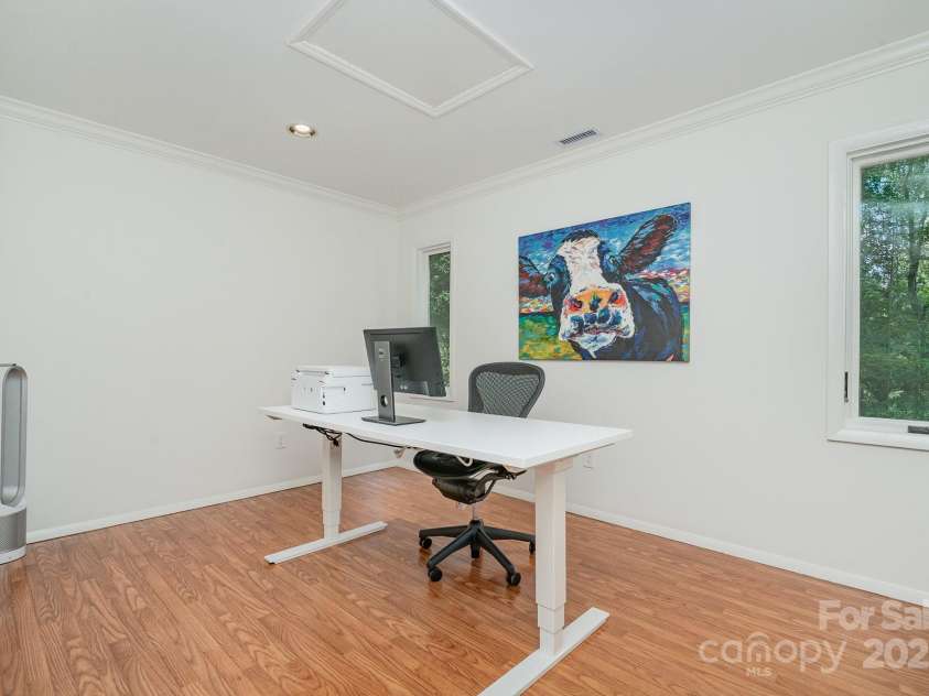 1601 Wandering Way Drive, Charlotte, NC 28226.  MLS# CAR4266480, YatesRealty ID 19498. Office/flex space off of Bedroom #1
