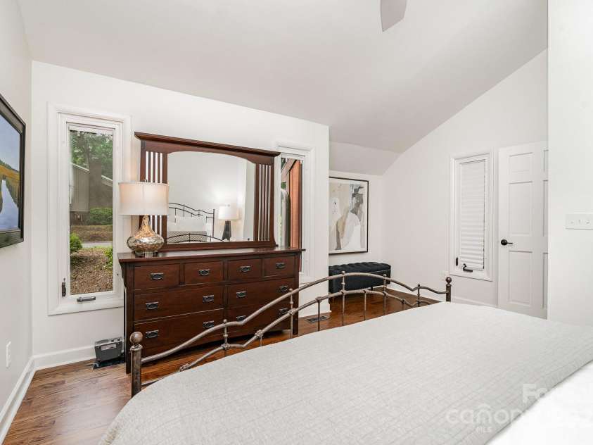 1601 Wandering Way Drive, Charlotte, NC 28226.  MLS# CAR4266480, YatesRealty ID 19498. Primary