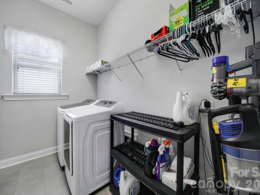16408 Cozy Cove Road, Charlotte, NC 28278.  MLS# CAR4356132, YatesRealty ID 19498. 