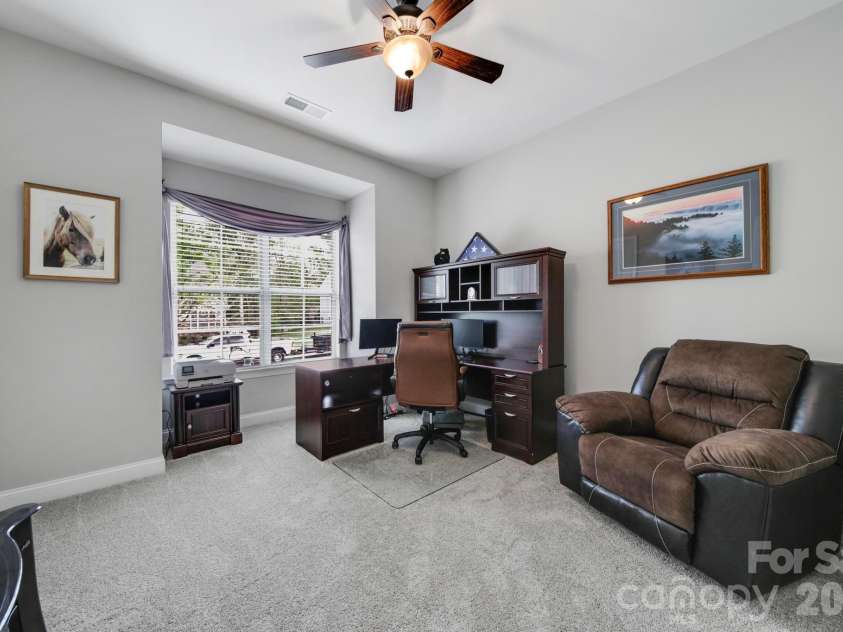 16408 Cozy Cove Road, Charlotte, NC 28278.  MLS# CAR4356132, YatesRealty ID 19498. 