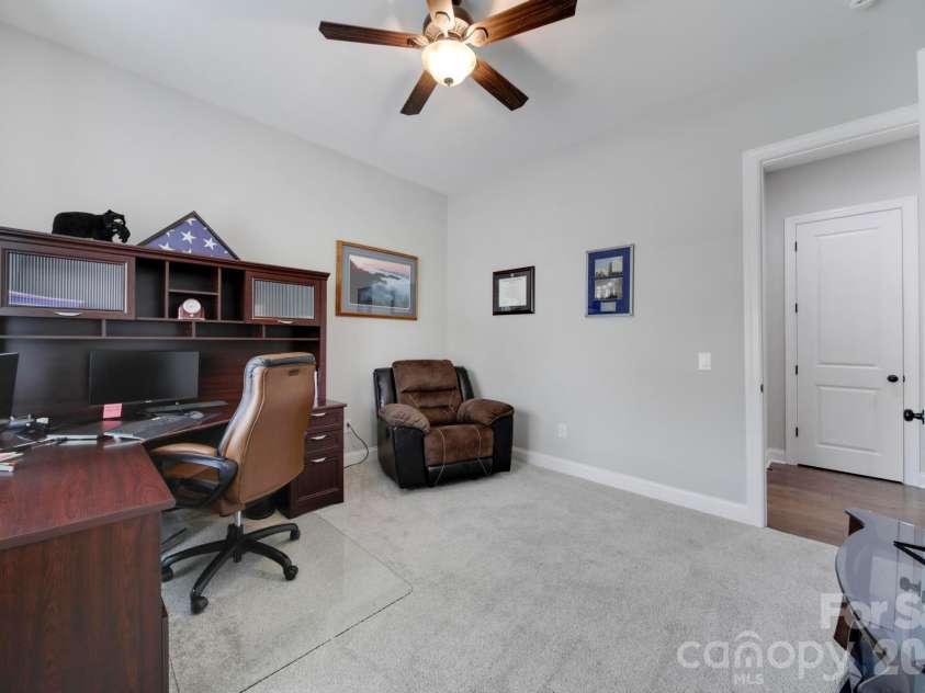 16408 Cozy Cove Road, Charlotte, NC 28278.  MLS# CAR4356132, YatesRealty ID 19498. 
