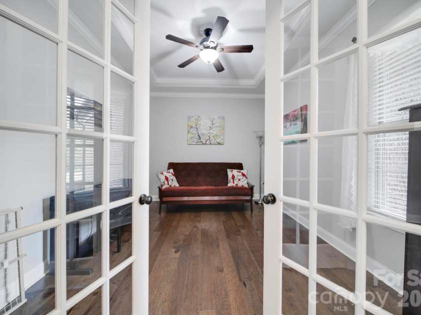 16408 Cozy Cove Road, Charlotte, NC 28278.  MLS# CAR4356132, YatesRealty ID 19498. 