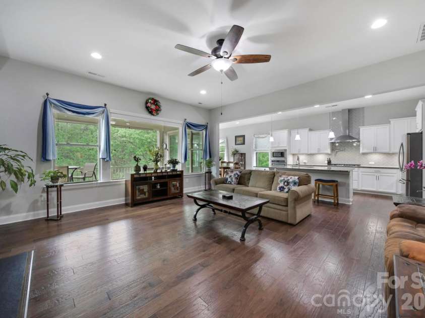 16408 Cozy Cove Road, Charlotte, NC 28278.  MLS# CAR4356132, YatesRealty ID 19498. 