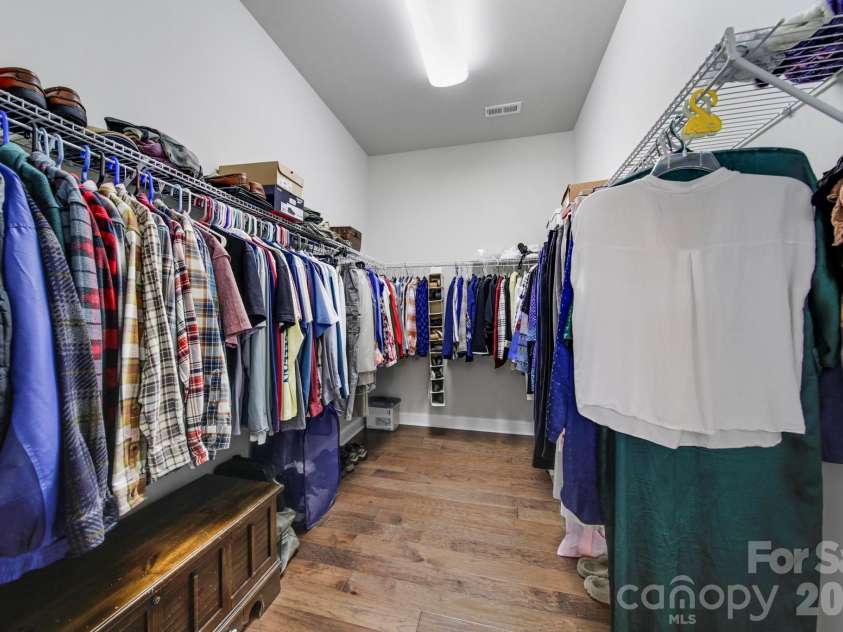 16408 Cozy Cove Road, Charlotte, NC 28278.  MLS# CAR4356132, YatesRealty ID 19498. 
