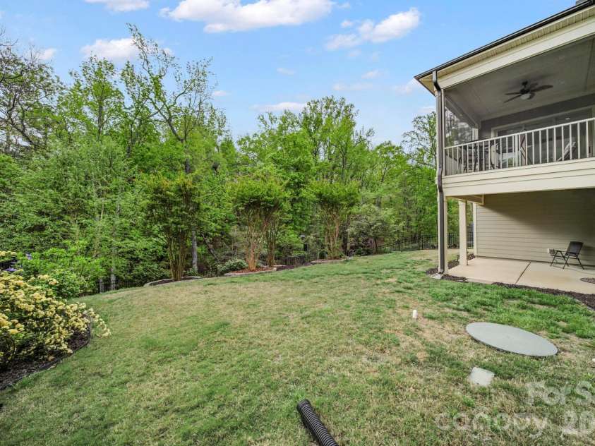 16408 Cozy Cove Road, Charlotte, NC 28278.  MLS# CAR4356132, YatesRealty ID 19498. 