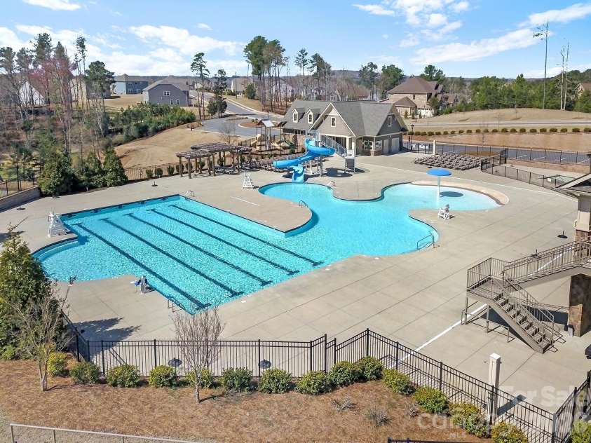 16408 Cozy Cove Road, Charlotte, NC 28278.  MLS# CAR4356132, YatesRealty ID 19498. 
