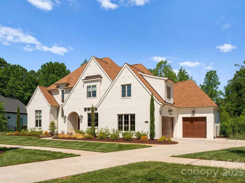 10201 Laurier Lane, Huntersville, NC 28078.  MLS# CAR4254910, YatesRealty ID 19499. 