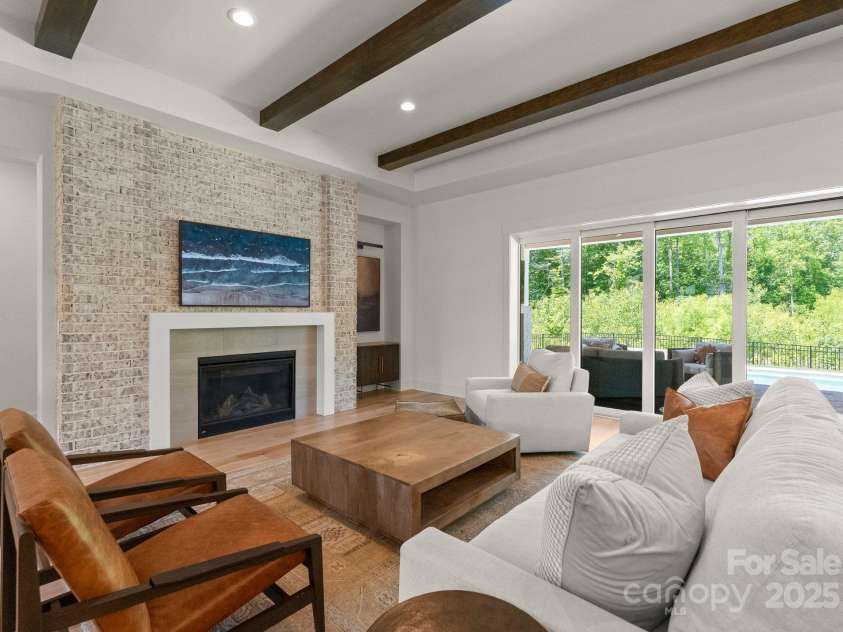 10201 Laurier Lane, Huntersville, NC 28078.  MLS# CAR4254910, YatesRealty ID 19499. 