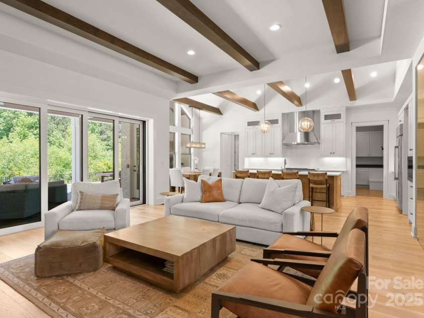 10201 Laurier Lane, Huntersville, NC 28078.  MLS# CAR4254910, YatesRealty ID 19499. 