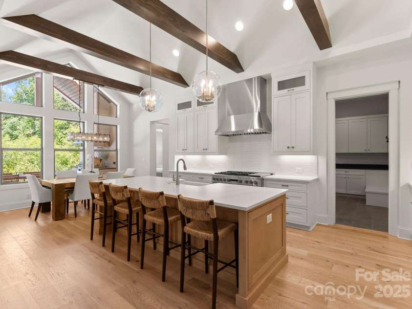 10201 Laurier Lane, Huntersville, NC 28078.  MLS# CAR4254910, YatesRealty ID 19499. 