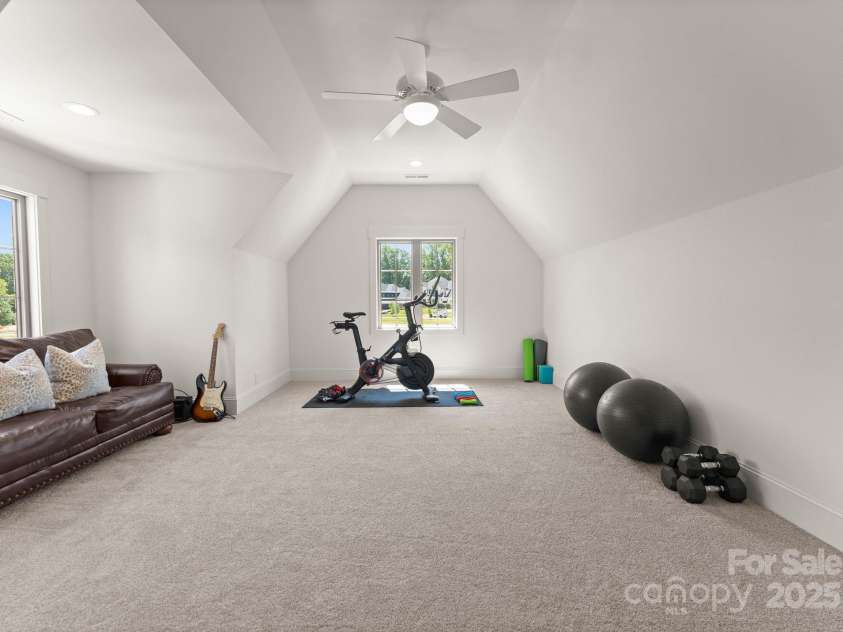 10201 Laurier Lane, Huntersville, NC 28078.  MLS# CAR4254910, YatesRealty ID 19499. 