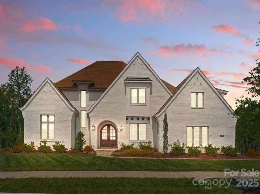 10201 Laurier Lane, Huntersville, NC 28078.  MLS# CAR4254910, YatesRealty ID 19499. 