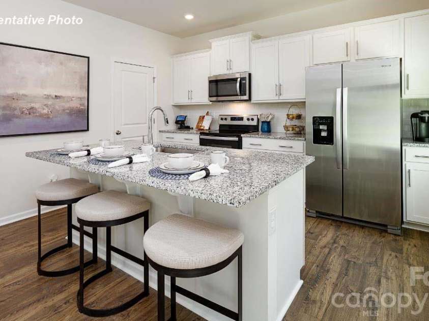 155 Logan Farms Drive, Mooresville, NC 28115.  MLS# CAR4376946, YatesRealty ID 19499. 