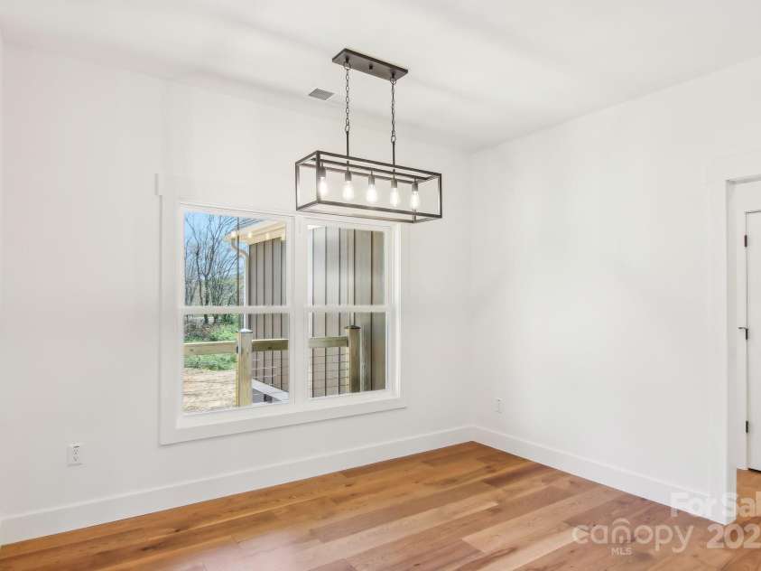 40 Haywood Park Drive, Hendersonville, NC 28791.  MLS# CAR4181930, YatesRealty ID 195. 