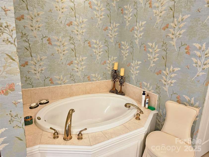 800 Warrington Place, Rock Hill, SC 29732.  MLS# CAR4251495, YatesRealty ID 195. 