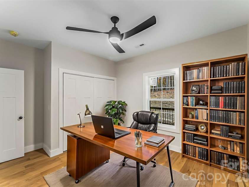195 Grandview Peaks Drive, Nebo, NC 28761.  MLS# CAR4320686, YatesRealty ID 1950. 