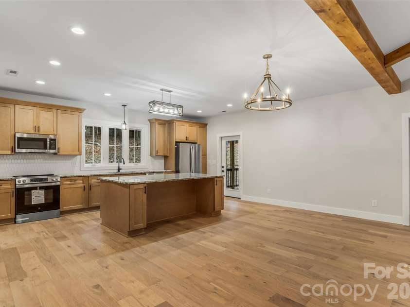 195 Grandview Peaks Drive, Nebo, NC 28761.  MLS# CAR4320686, YatesRealty ID 1950. 