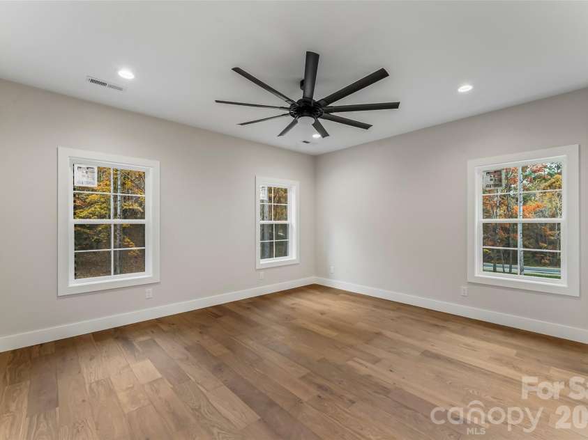 195 Grandview Peaks Drive, Nebo, NC 28761.  MLS# CAR4320686, YatesRealty ID 1950. 