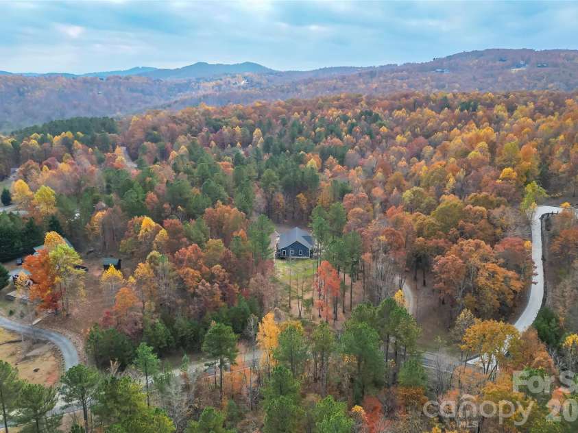 195 Grandview Peaks Drive, Nebo, NC 28761.  MLS# CAR4320686, YatesRealty ID 1950. 