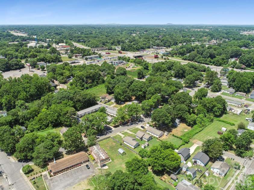 3420 Kentucky Avenue, Charlotte, NC 28216.  MLS# CAR4269109, YatesRealty ID 1950. 