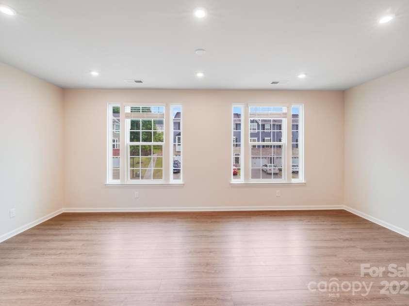 416 Moondance Drive, Gastonia, NC 28054.  MLS# CAR4269229, YatesRealty ID 19500. Dining Room