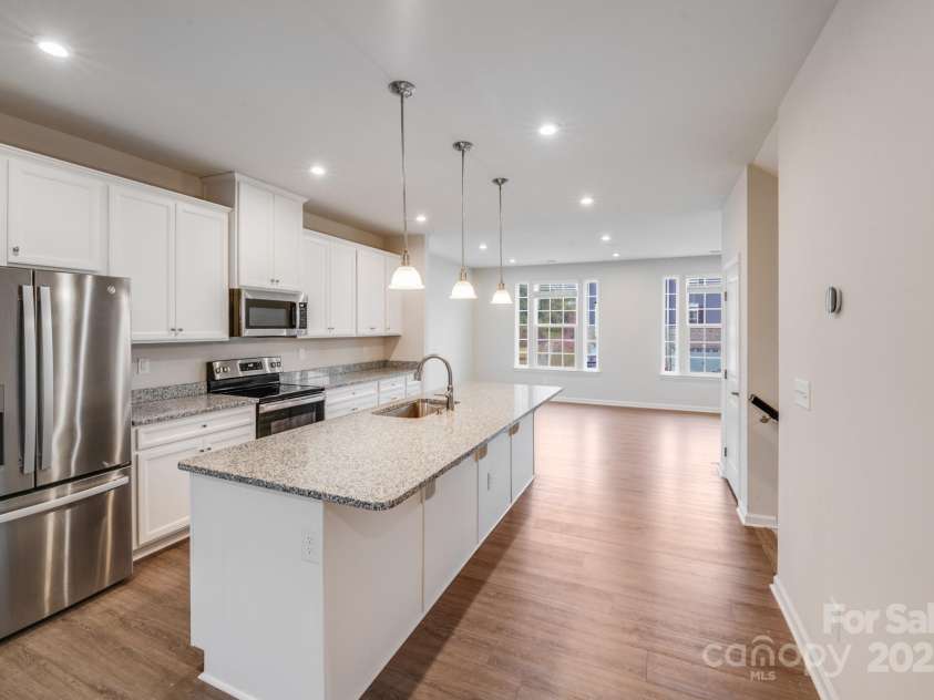 416 Moondance Drive, Gastonia, NC 28054.  MLS# CAR4269229, YatesRealty ID 19500. Kitchen