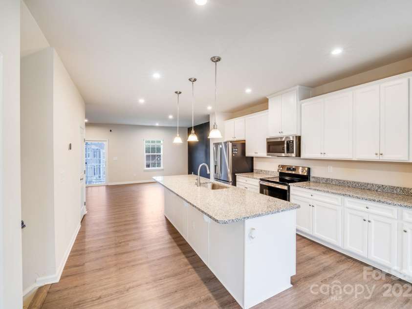 416 Moondance Drive, Gastonia, NC 28054.  MLS# CAR4269229, YatesRealty ID 19500. Kitchen