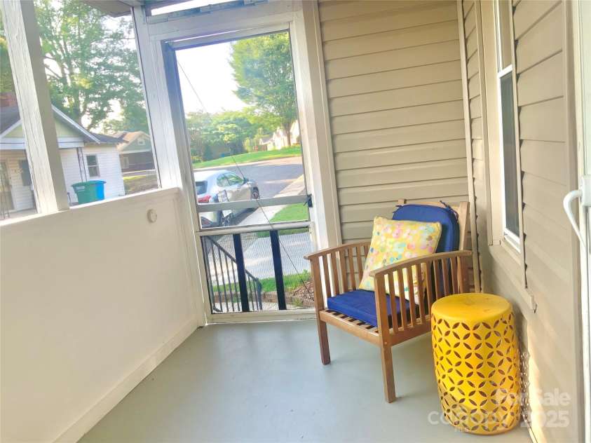 439 17th Street, Cramerton, NC 28032.  MLS# CAR4249722, YatesRealty ID 19501. 