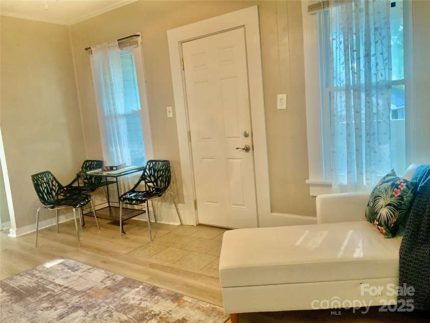 439 17th Street, Cramerton, NC 28032.  MLS# CAR4249722, YatesRealty ID 19501. 