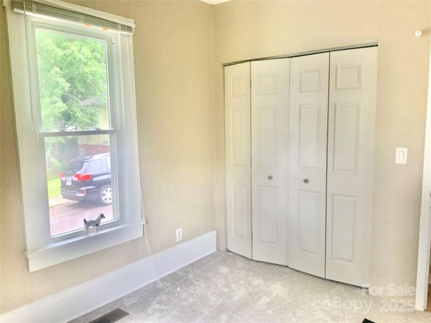 439 17th Street, Cramerton, NC 28032.  MLS# CAR4249722, YatesRealty ID 19501. 