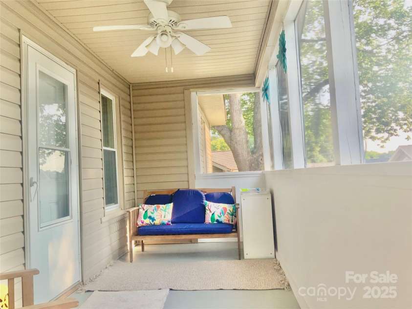 439 17th Street, Cramerton, NC 28032.  MLS# CAR4249722, YatesRealty ID 19501. 