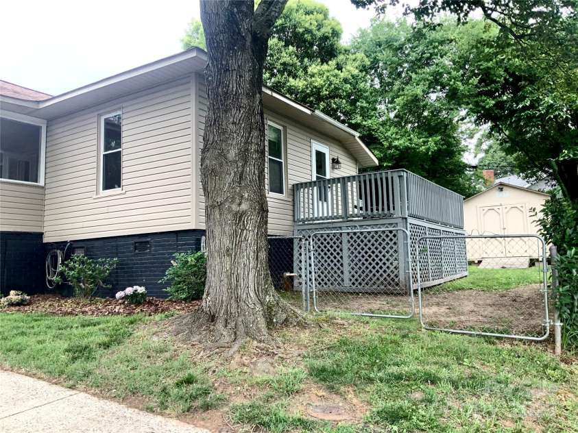 439 17th Street, Cramerton, NC 28032.  MLS# CAR4249722, YatesRealty ID 19501. New deck and paint