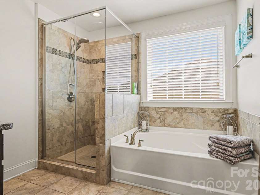 850 Coralbell Way, Fort Mill, SC 29708.  MLS# CAR4365980, YatesRealty ID 19501. Primary Bath