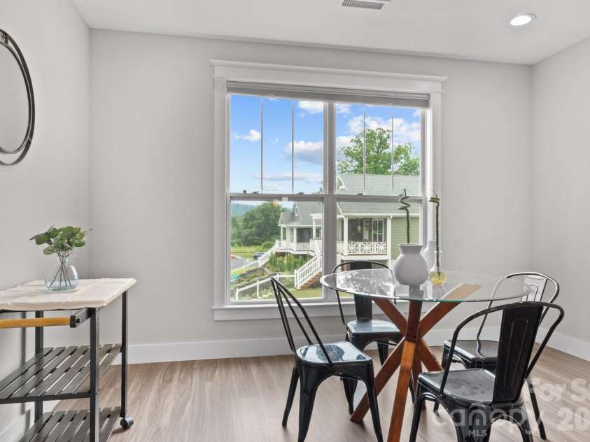 1112 Blueview Drive, Black Mountain, NC 28711.  MLS# CAR4355957, YatesRealty ID 19502. 